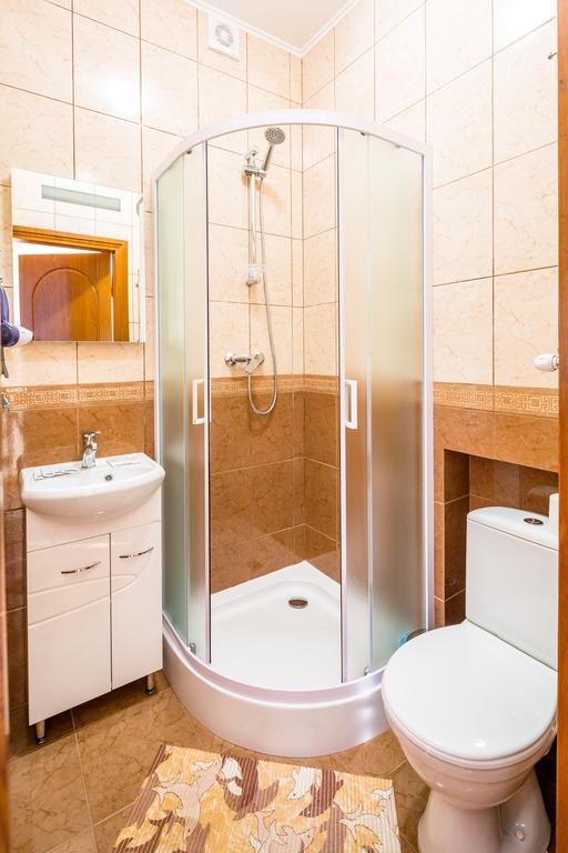Apartment On Yana Zhizhky ลวีฟ ภายนอก รูปภาพ