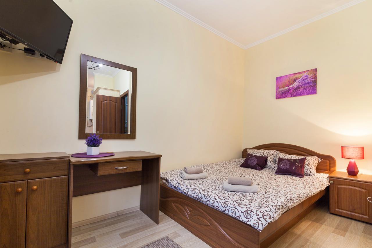 Apartment On Yana Zhizhky ลวีฟ ภายนอก รูปภาพ