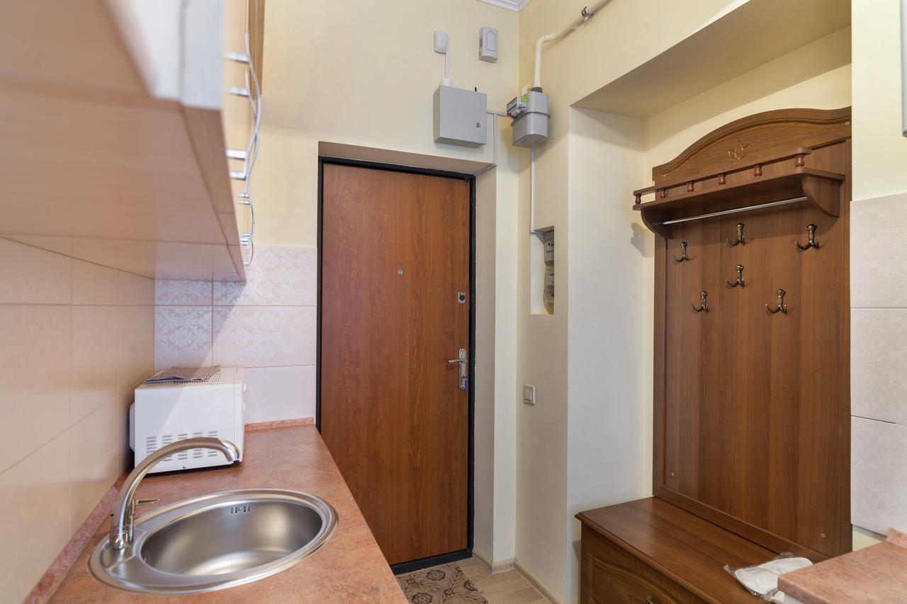 Apartment On Yana Zhizhky ลวีฟ ภายนอก รูปภาพ